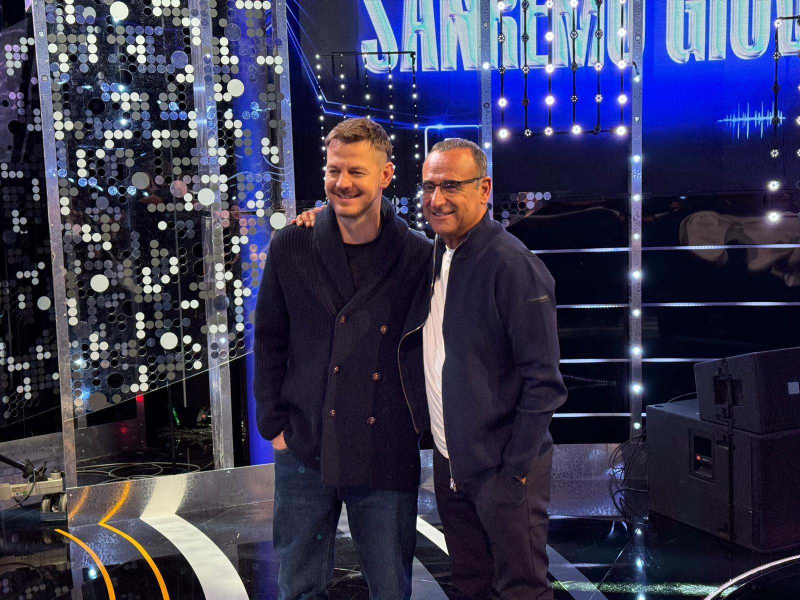 Sanremo 2025, Cattelan sarà tra i co-conduttori della serata finale