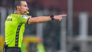 Serie A 2023-2024, svolta storica: il romano Doveri arbitrerà i giallorossi a Verona