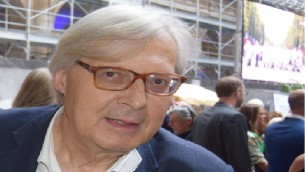 Sgarbi difende Morgan dopo insulti: "Froc..