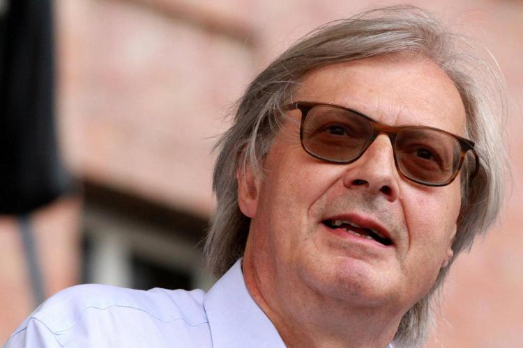 Sgarbi: "Saviano fuori da Rai? Giusto, decisione salomonica rispetto a Facci"