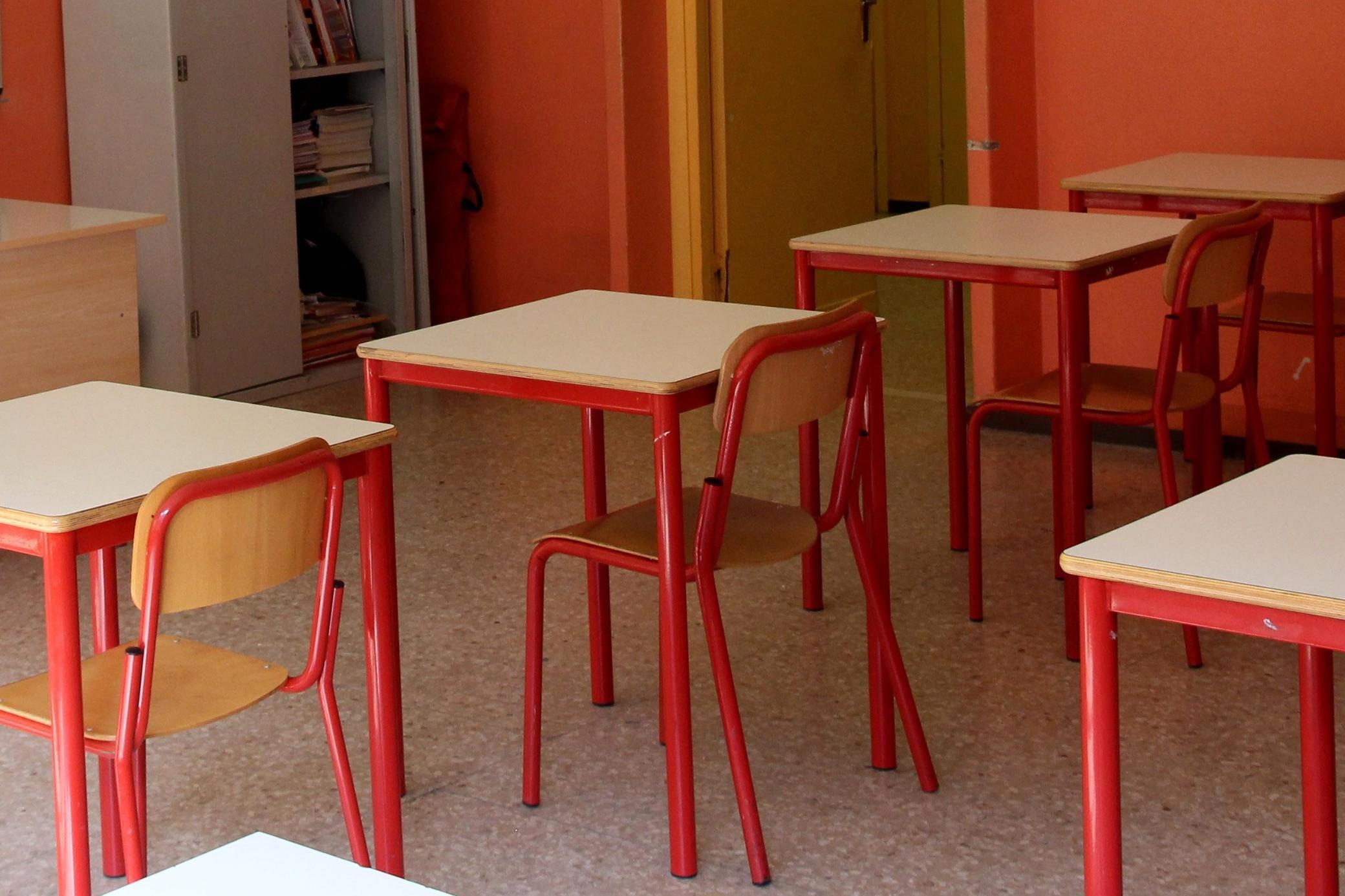 Sicilia zona gialla, ma scuole chiuse in 14 comuni