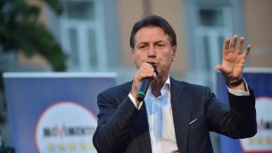 Sondaggio politico: FdI arresta avanzata, M5S sorpassa il Pd