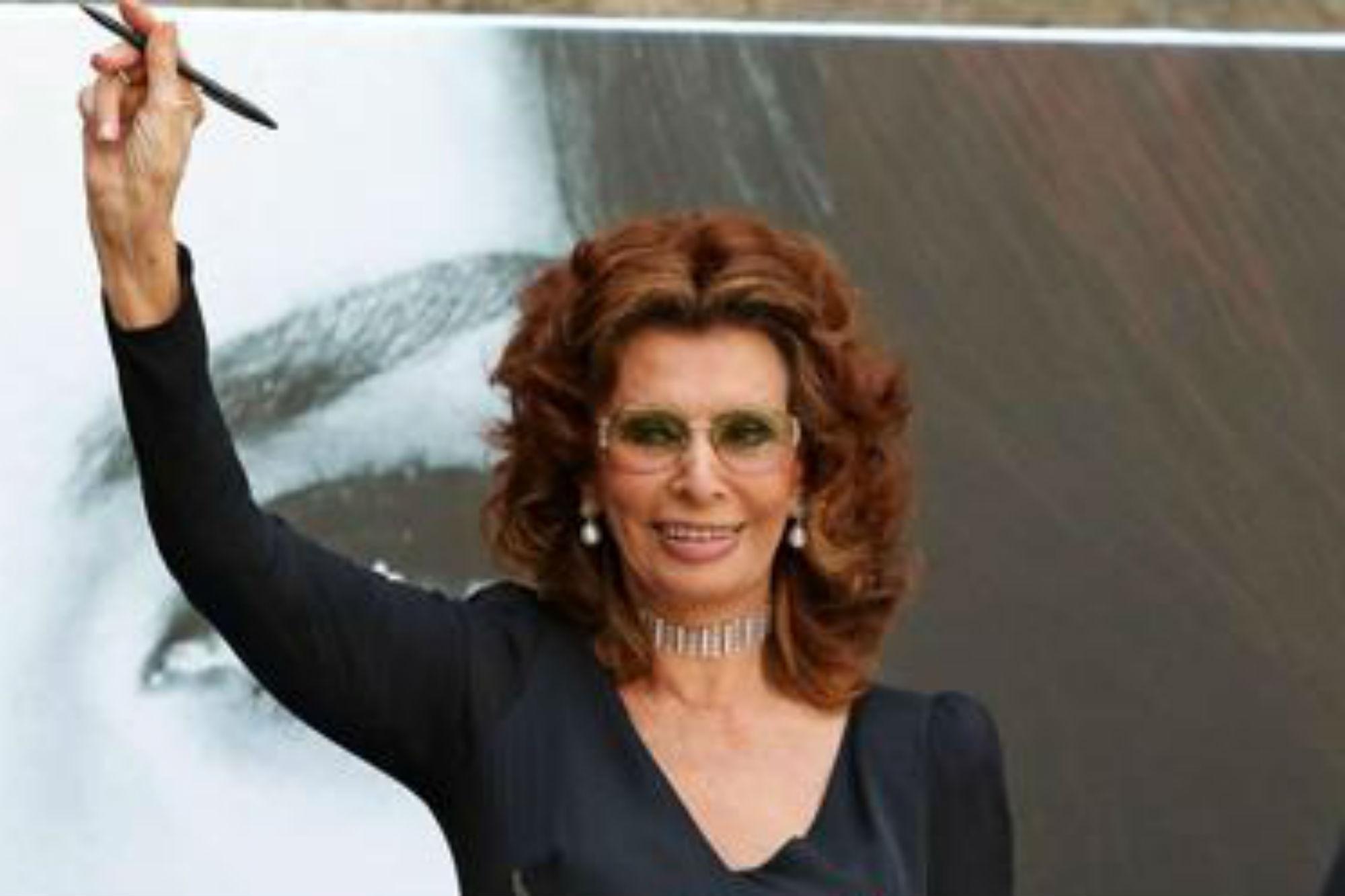 Sophia Loren: "Il tempo della mia vita, volato via"