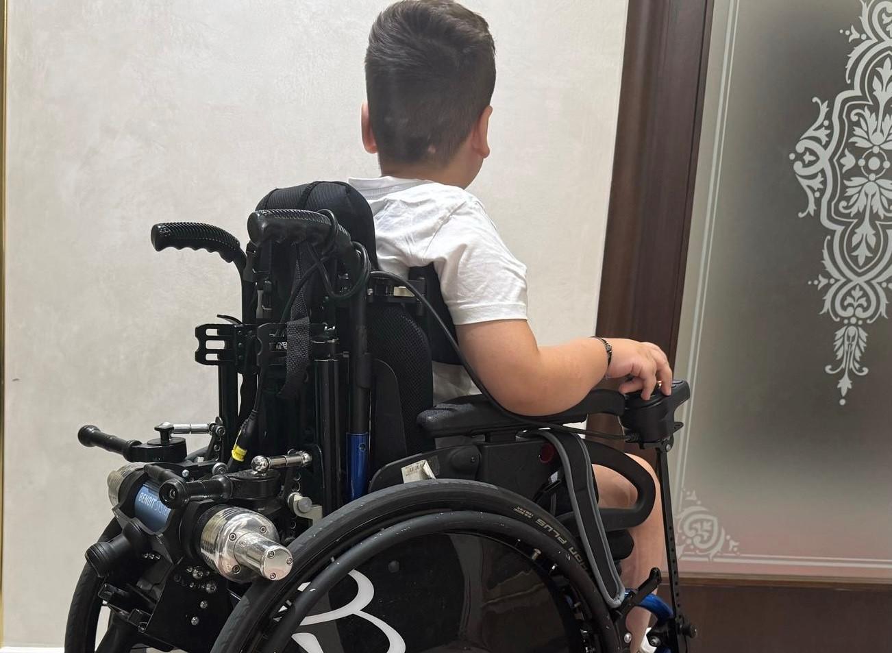 Storia di Sebastiano, disabile di 10 anni senza scuolabus