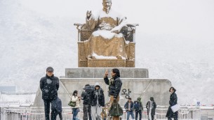 Storica nevicata imbianca Seul - Video