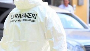 Strage in famiglia a Nuoro, uccide moglie e due figli poi si toglie la vita