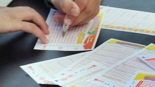 Superenalotto, nessun 6: jackpot vola a 133,8 milioni