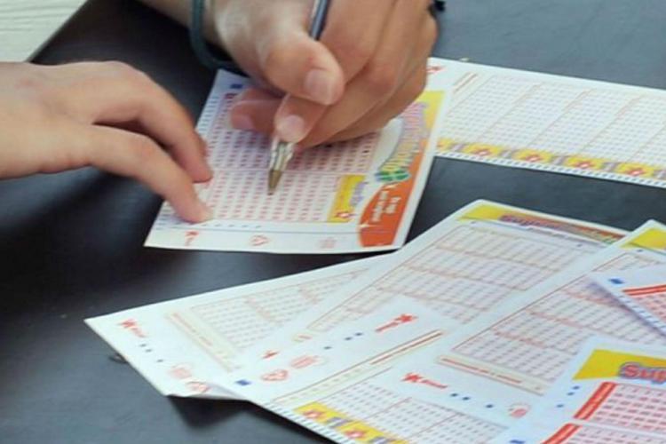 Superenalotto, nessun 6: jackpot vola a 133,8 milioni