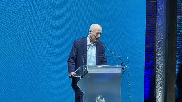 Tabacci: "Di Maio più giovane dei miei figli, investimento sul futuro" - Video