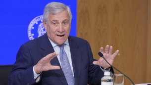 Tajani a Israele: "I soldati italiani non si toccano, non sono militanti di Hezbollah"