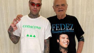 Taranto, l'ironia di Riondino su Fedez-Codacons