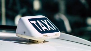 Taxi Roma, online il bando per 1000 licenze