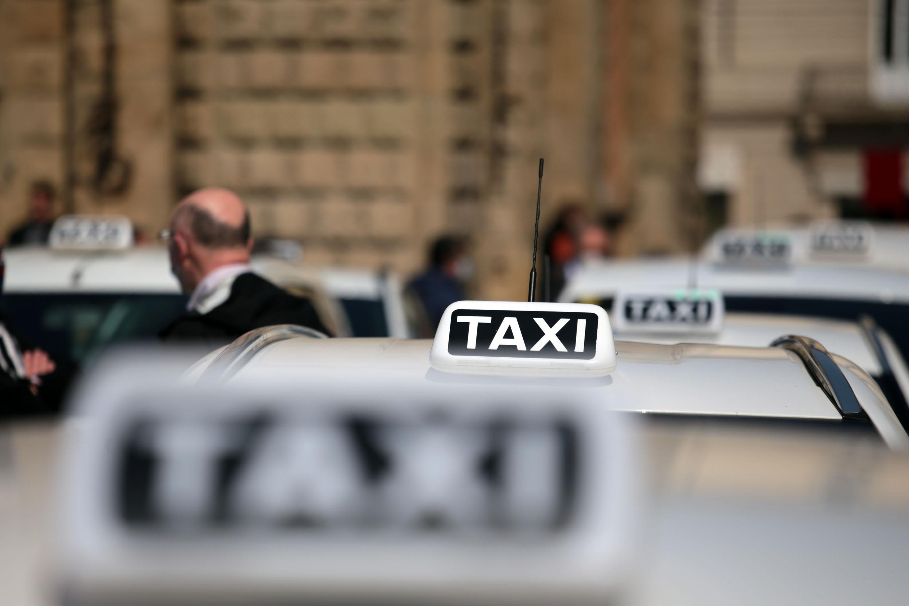 Taxi, sciopero confermato oggi contro il Ddl Concorrenza