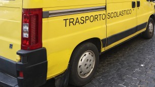 Teramo, bimba 'dimenticata' su scuolabus: ritrovata dopo ore