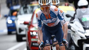 Tour de France, Bardet vince la prima tappa e conquista la maglia gialla