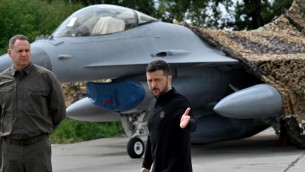 Ucraina attacca, Zelensky: "Spingiamo la guerra in Russia"