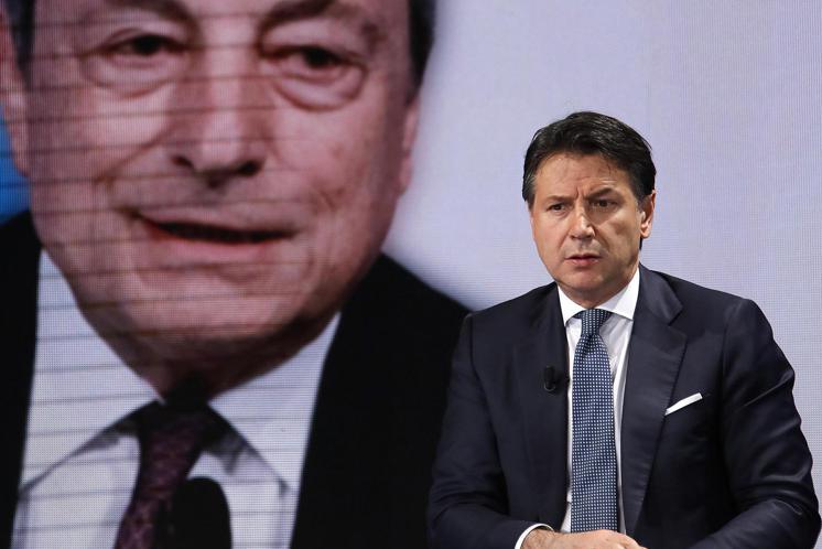 Ucraina, Conte: "Draghi accodato a strategia decisa a Washington"