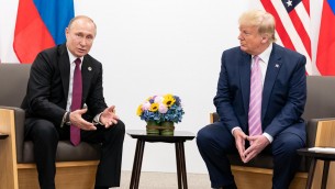 Ucraina, Cremlino nega dialogo in corso tra Putin e Trump