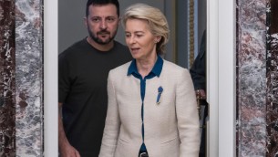 Ucraina, dall'Ue il maxi prestito da 35 miliardi a Kiev: il piano di von der Leyen