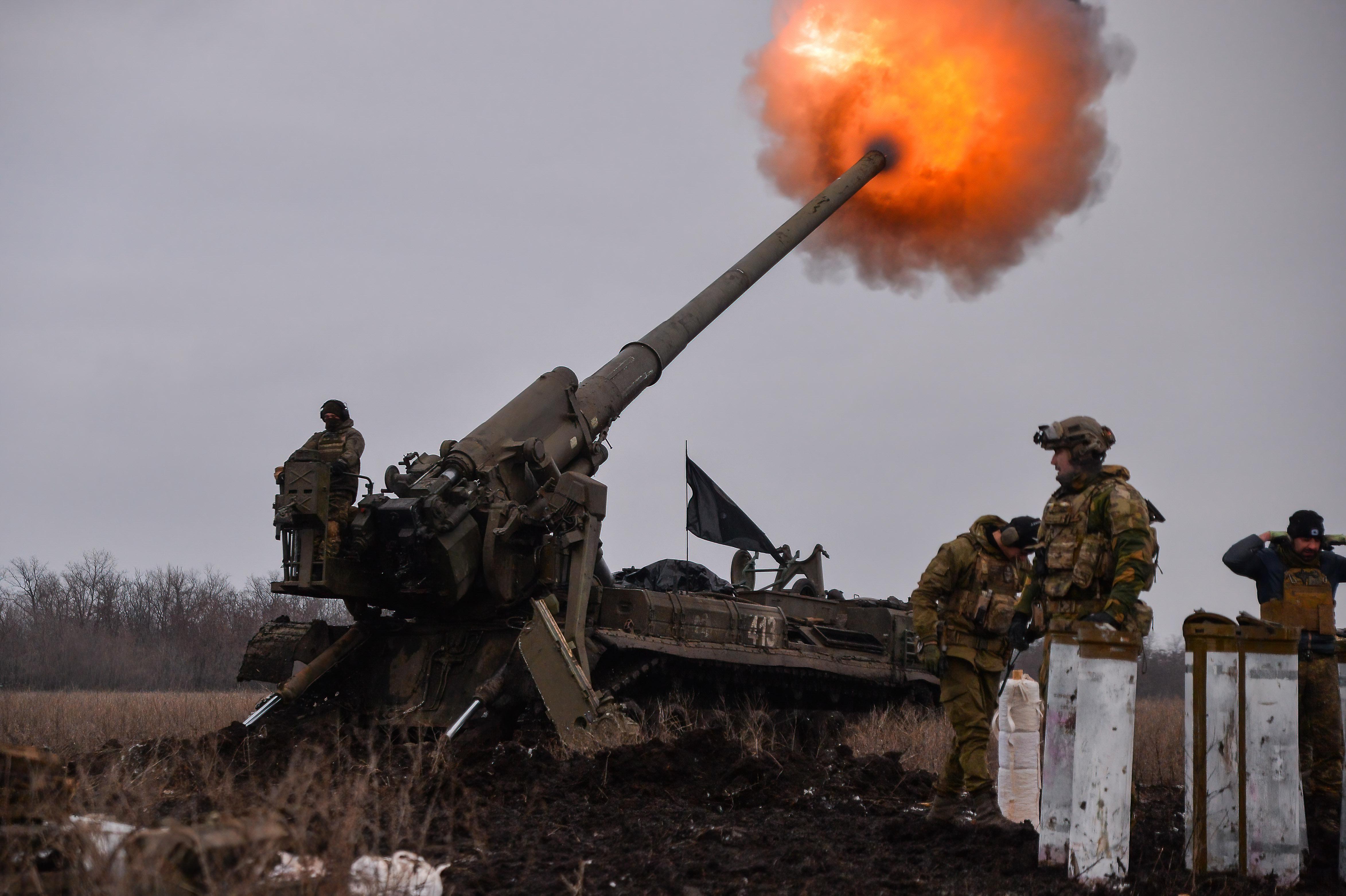 Ucraina, raid di Kiev a sud: "Colpita base Russia, strage di soldati"