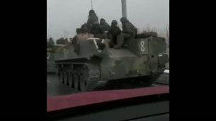 Ucraina, tank Russia in Bielorussia: ritiro o strategia? - Video