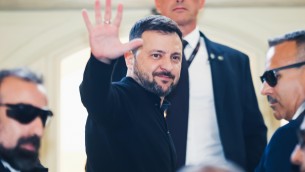 Ucraina, Zelensky: "Italia sta facendo di tutto per la pace"