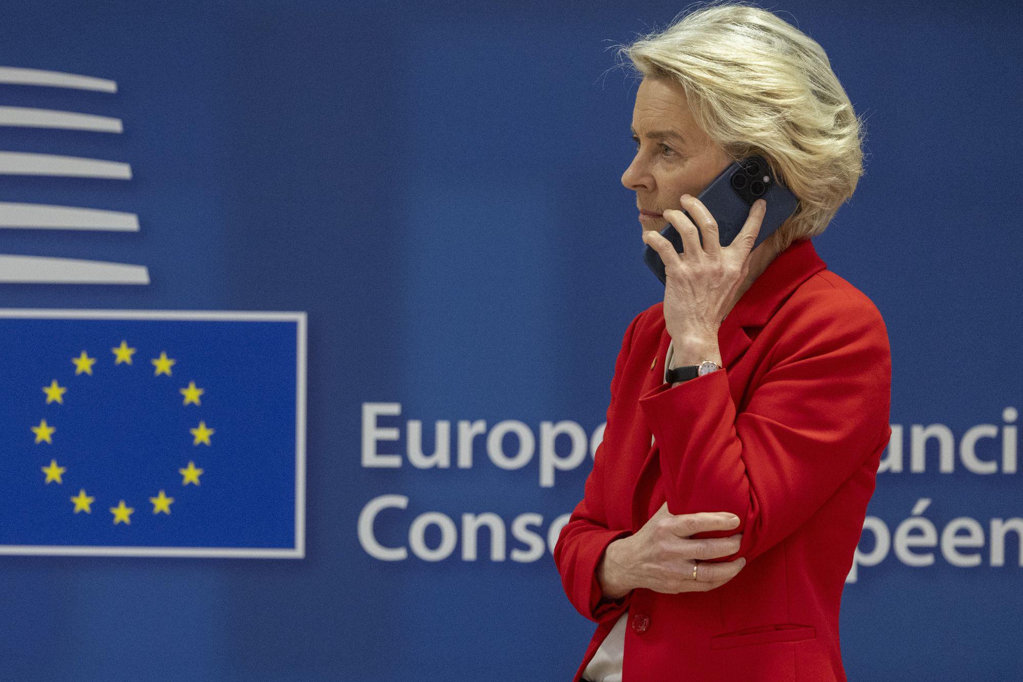 Ue, oggi von der Leyen alla prova a Strasburgo: caccia al voto