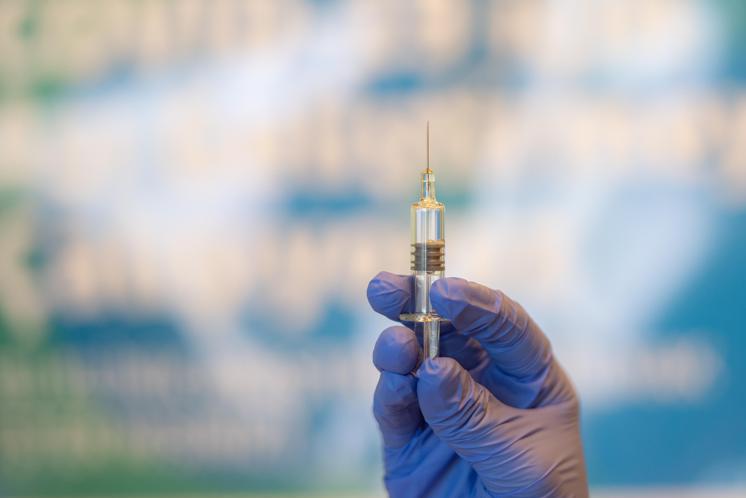 Vaccini Covid, "55 milioni di dosi Moderna e Pfizer in arrivo"