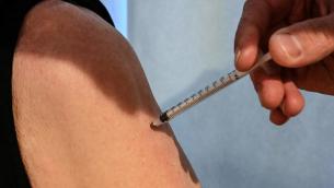 Vaccini Covid, Brusaferro: "Molto probabile anche la terza dose"