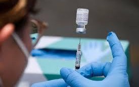 Vaccini, Ema: parere positivo per anti-Rsv in 50-59 anni a maggior rischio infezione