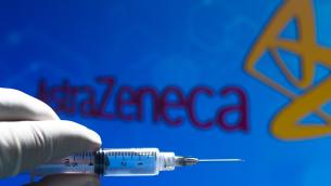 Vaccino, AstraZeneca inizia a cedere: tre consegne in febbraio a Ue