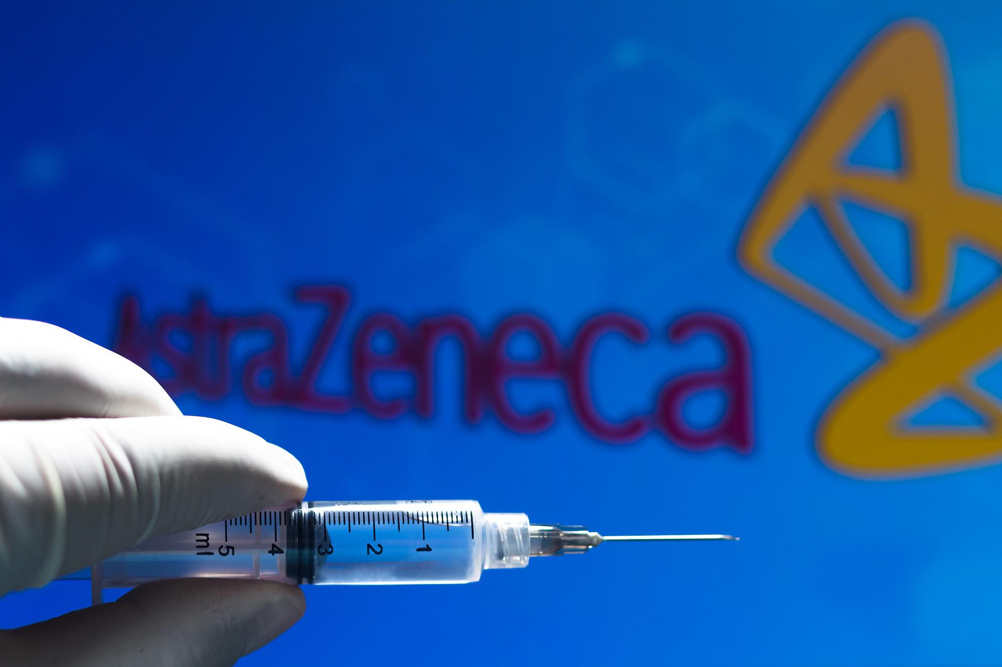 Vaccino, AstraZeneca inizia a cedere: tre consegne in febbraio a Ue