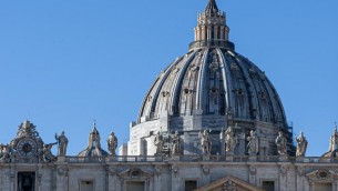 Vaticano, arrivano le sanpietrine: per la prima volta due donne nell’organico della Basilica