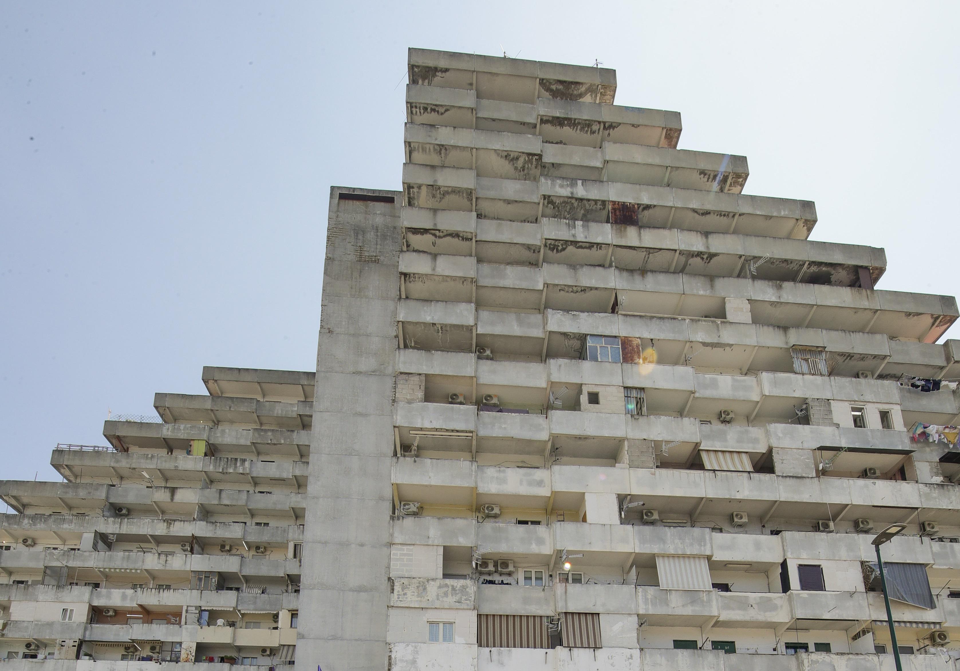 Vele di Scampia, sgombero immediato di oltre 50 case: le ordinanze