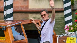 Venezia 78, la domenica del Lido è per Tim Roth e la coppia Servillo-Orlando