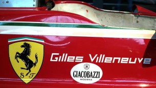 Villeneuve, rubata la statua dedicata all'ex Ferrari