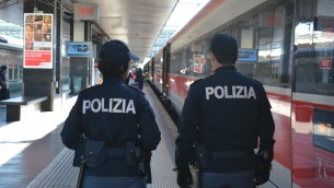 Violentata per ore vicino alla stazione di Pisa, fermato 45enne