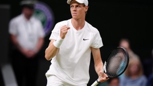 Wimbledon, Sinner agli ottavi di finale: Kecmanovic travolto