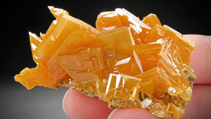 wulfenite