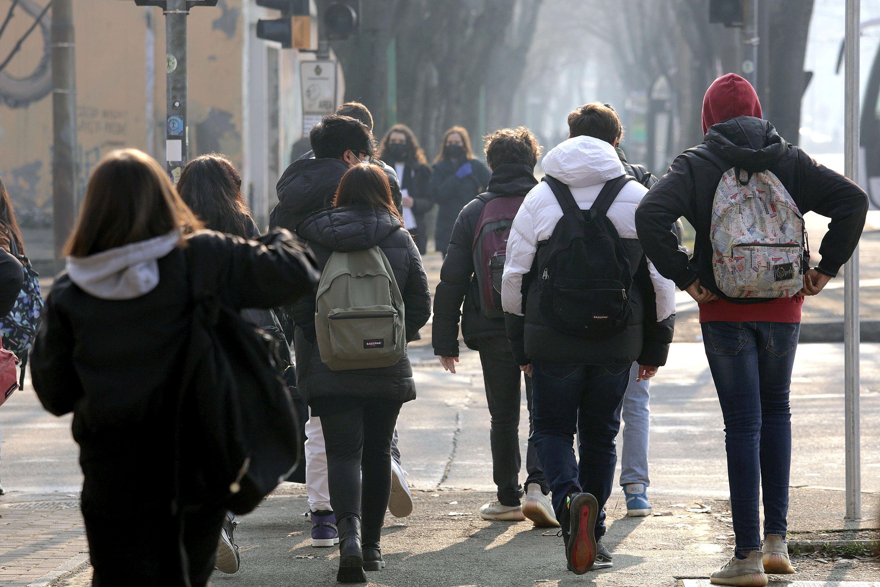 Zaia: "Da lunedì in Veneto riapertura scuole al 50%"