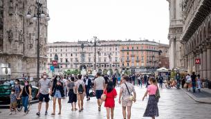 Zona bianca, oggi stop coprifuoco per altre 5 regioni: cosa cambia