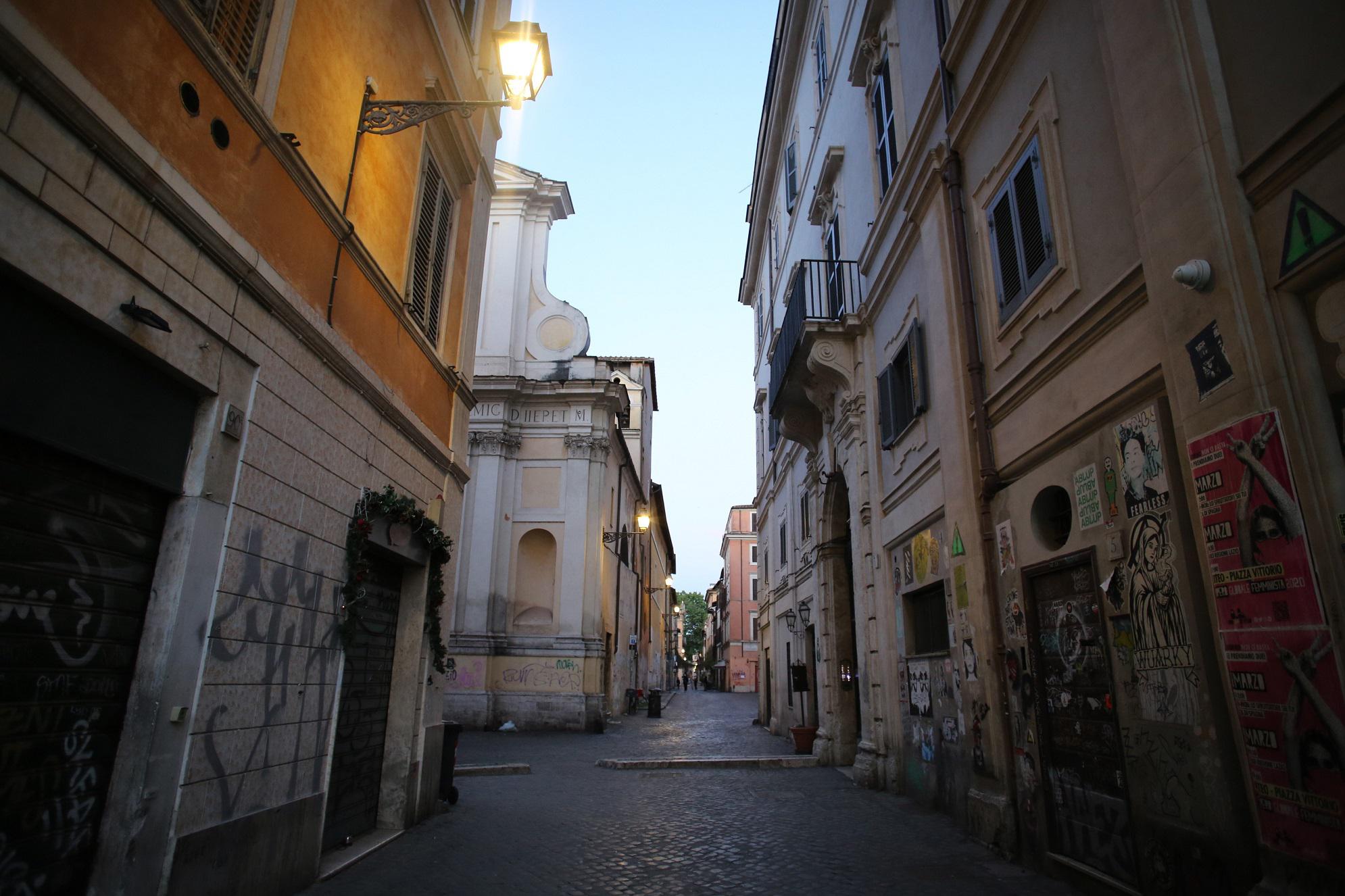 Zona rossa e arancione, cambio colori regioni da martedì: perché?